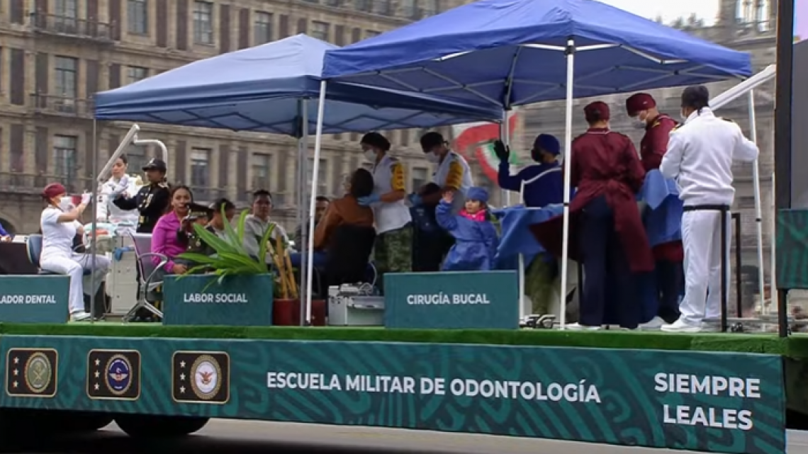 Asi se vive el desfile cívico militar por el 112 aniversario de la Revolución Mexicana 