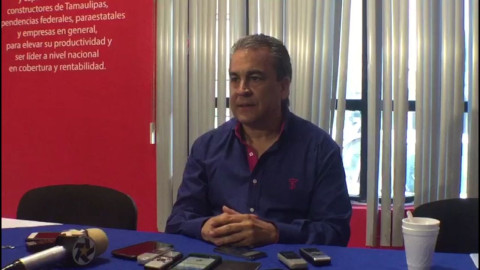 Constructores víctimas del desvío de recursos federales