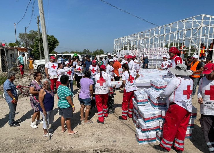 Lleva Cruz Roja apoyo a damnificados por lluvias