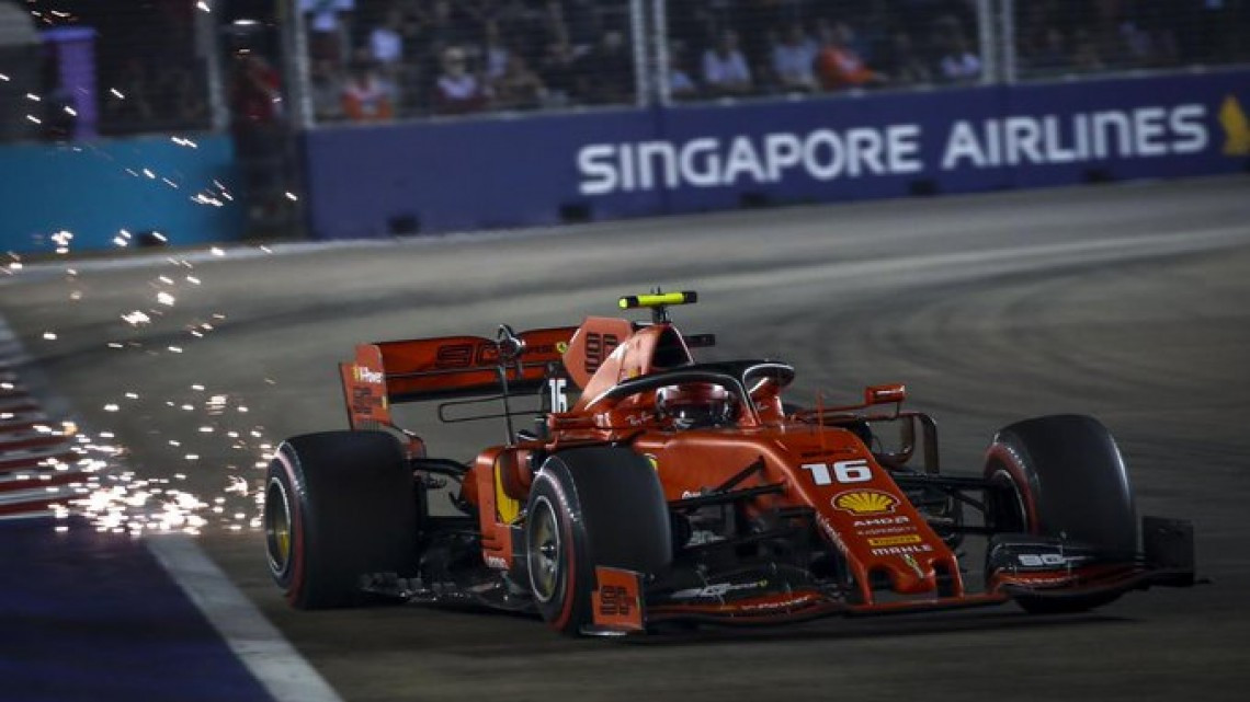 Sebastian Vettel se lleva el GP de Singapur, Checo Pérez termina en la décimo novena posición 