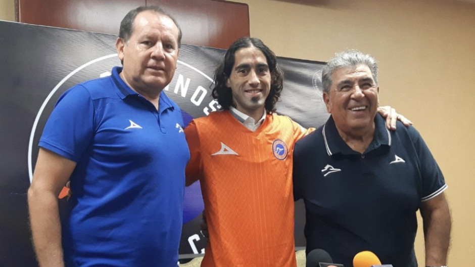  Presentan a Matias Britos como nuevo jugador de Correcaminos 