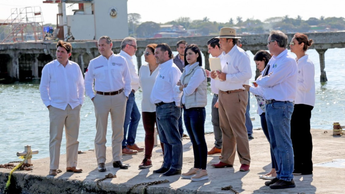 Busca Adrián Oseguera y secretario de Turismo dinamismo comercial