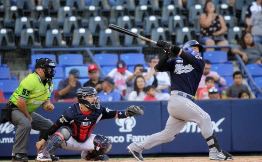 Acereros de Monclova rescata triunfo ante Sultanes