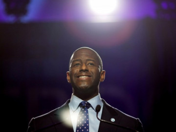 Surgen llamadas telefónicas racistas a candidato afroamericano en Florida