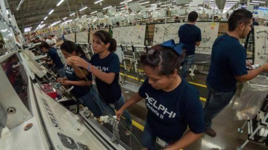 Reportan obreras abusos de sus superiores