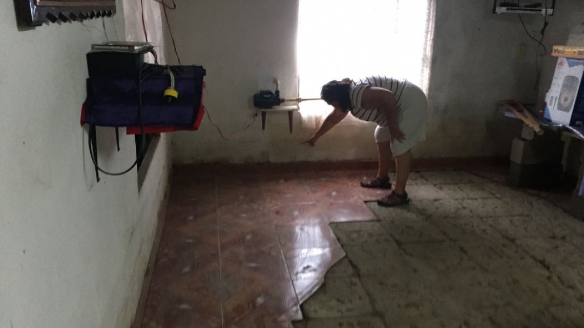 Vecinos piden ayuda, se inundan cada vez que llueve