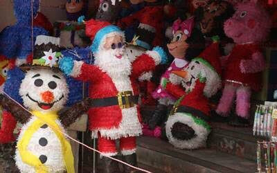 Piñateros esperan un repunte en sus ventas en Nuevo Laredo 