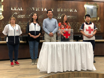 Alcalde y funcionarios se suman a la colecta anual de la Cruz Roja