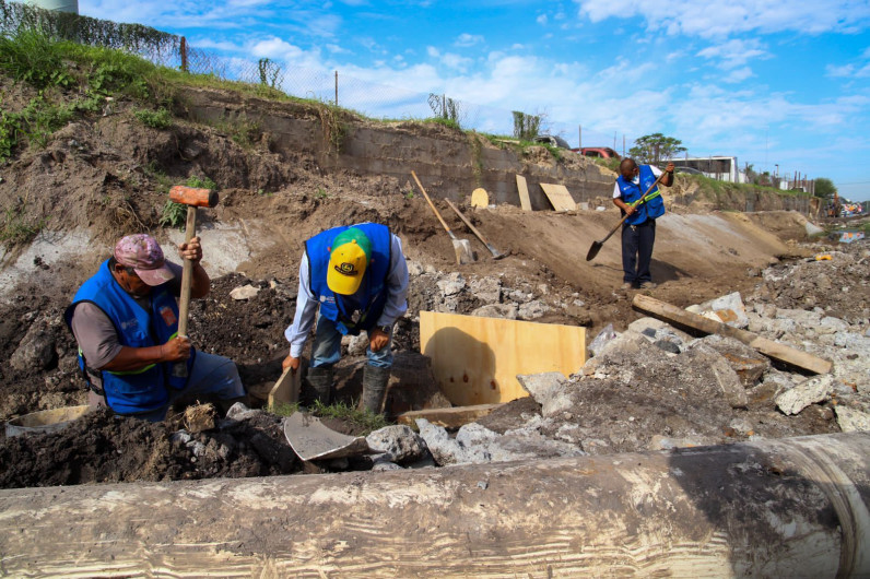 Supervisa Alcalde Carlos Peña Ortiz avance de emisor, colector y rehabilitación de pluvial