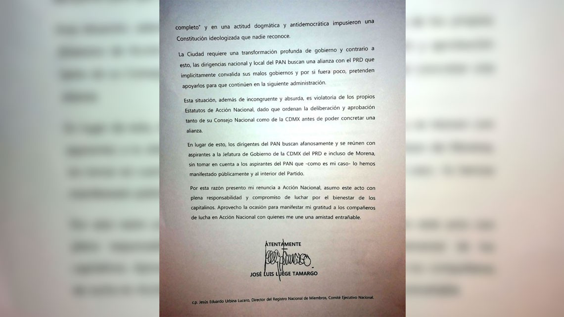 José Luis Luege renuncia al PAN