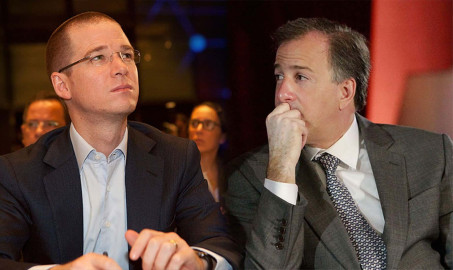 Legal o ilegal entrega de tarjetas por parte de candidatos