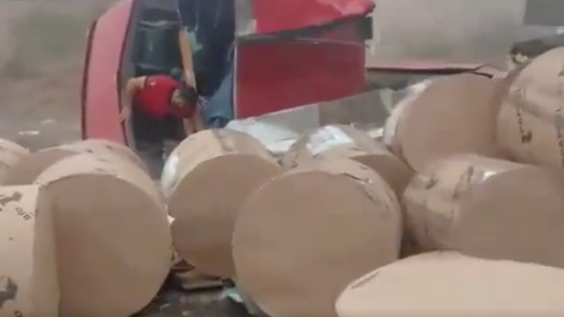 Tráiler se queda sin frenos y PF evita tragedia   