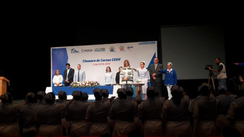 Concluyen mil 100 alumnos talleres CEDIF