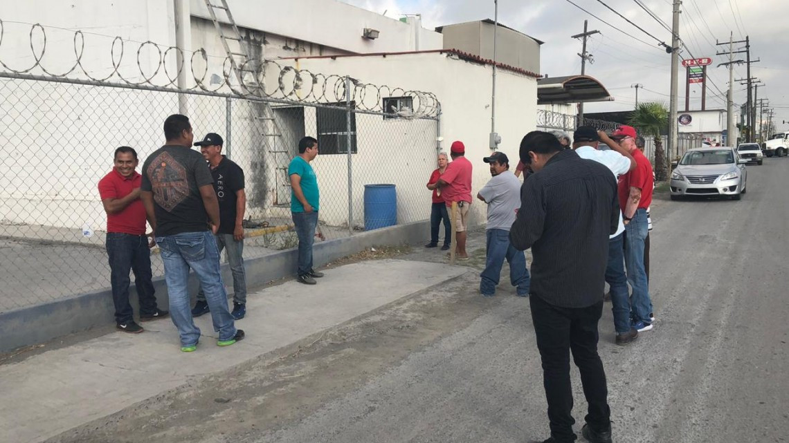 Bloquearán nuevamente taxistas los puentes internacionales