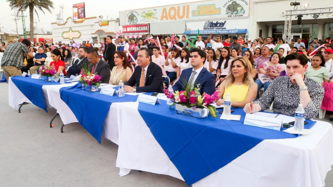 Coronan a Reina del 270 Aniversario de Reynosa