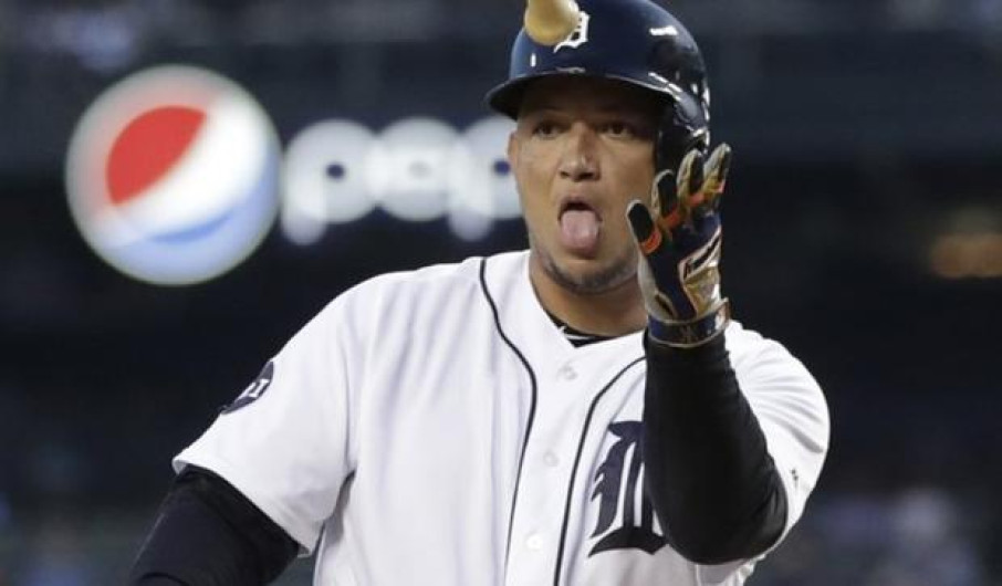 Miguel Cabrera recibe costosa demanda  por pensión