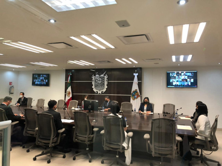 Toman protestas suplentes de 9 regidores que van tras diputación y alcaldía 