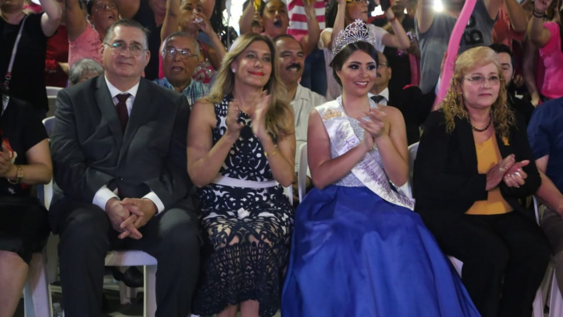 Coronan a Reina del 270 Aniversario de Reynosa