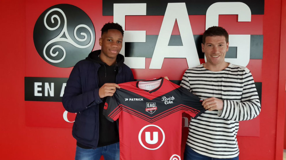 Hijo de Drogba fichado por el Guingamp