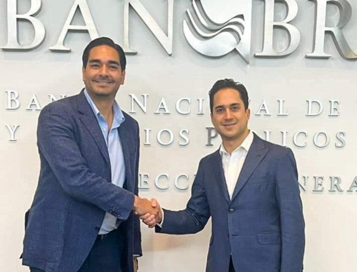 Gestiona Alcalde Carlos Peña Ortiz obras con el Gobierno de la República 