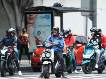 Congreso aprueba reforma para regular el uso de motocicletas