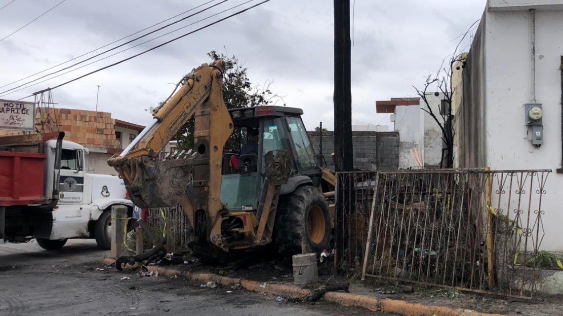 Brinda apoyo Ayuntamiento y DIF a familia que se le quemó la casa