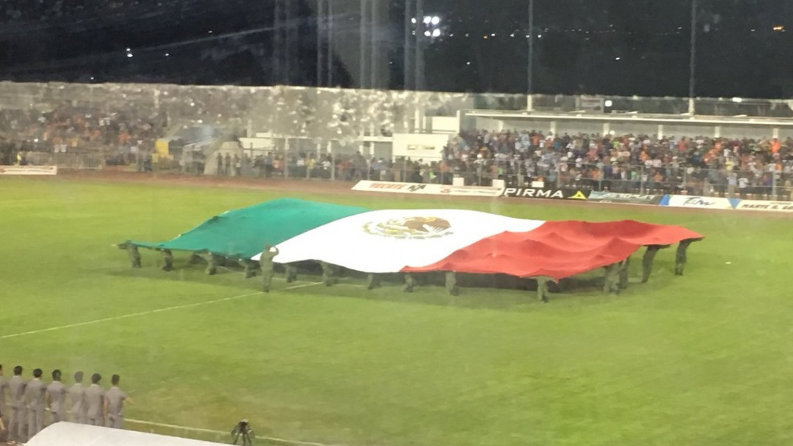 Conmemora FGCDV Día del ejército al medio tiempo del "Correcaminos vs Rayados"
