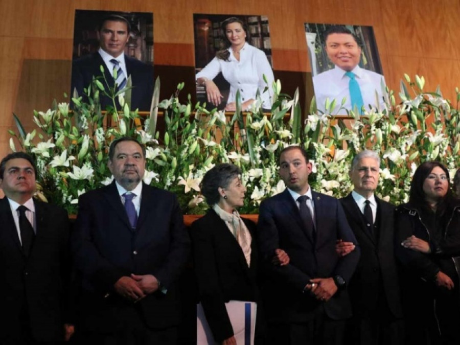 Rinden homenaje a Martha Erika Alonso y Moreno Valle