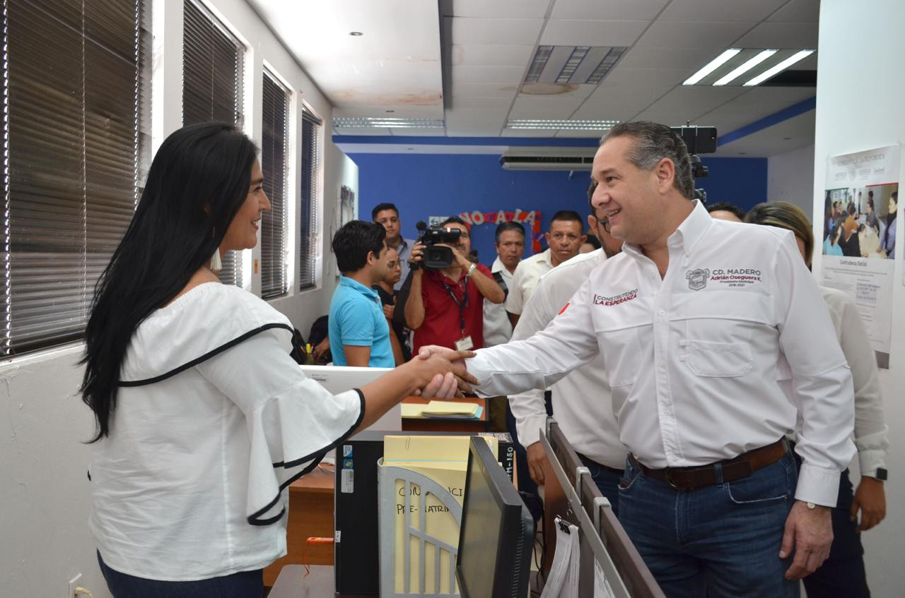 Verifica Alcalde maderense condiciones de las instalaciones municipales