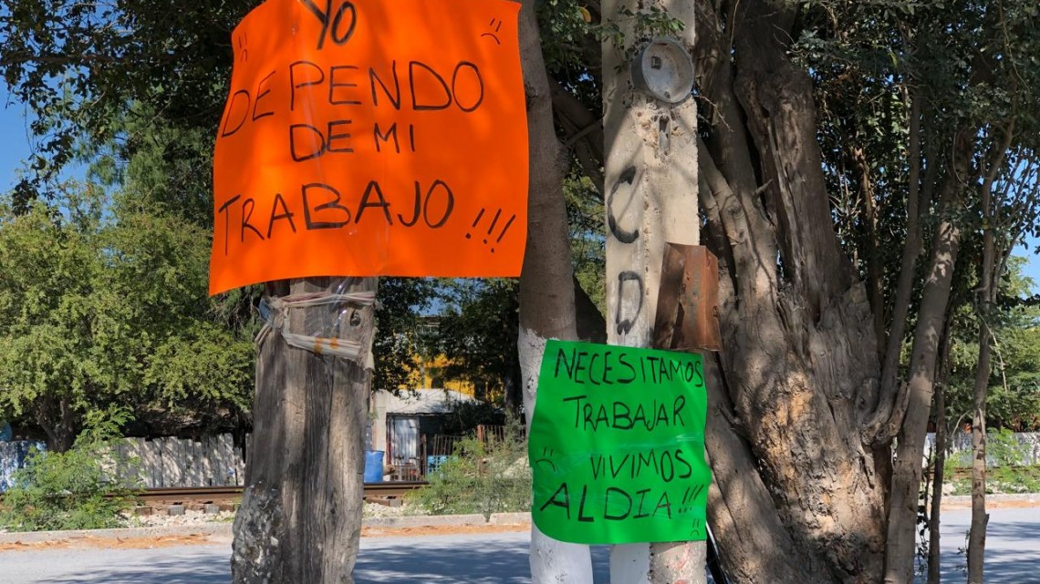 Tianguistas del Puente Elevado solicitan reapertura de tianguis
