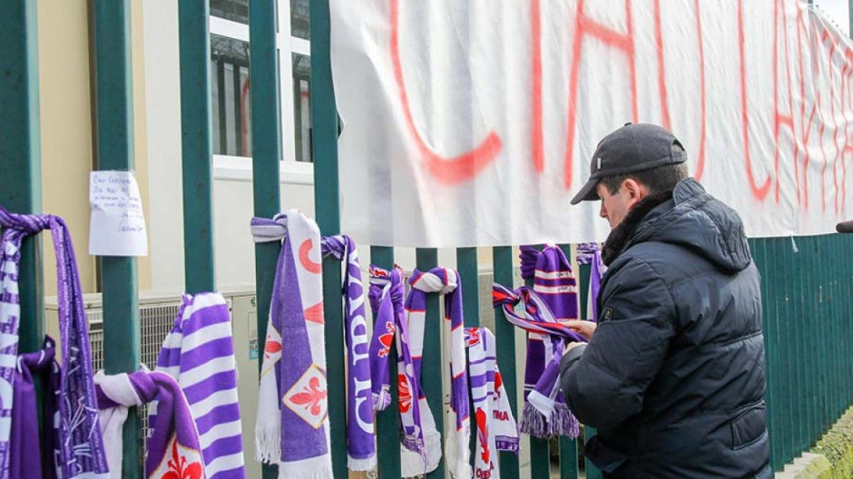 Aficionados de la Fiore despiden a su capitán