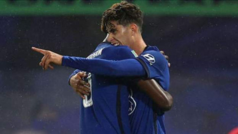 Havertz se luce ante el Barnsley