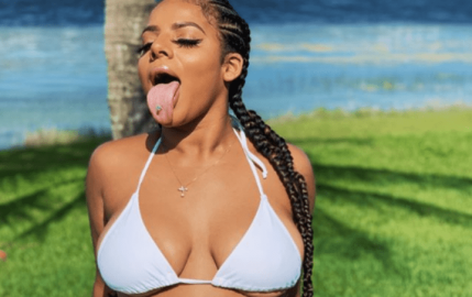 Gana al menos 3.000 dólares por mostrar su lengua