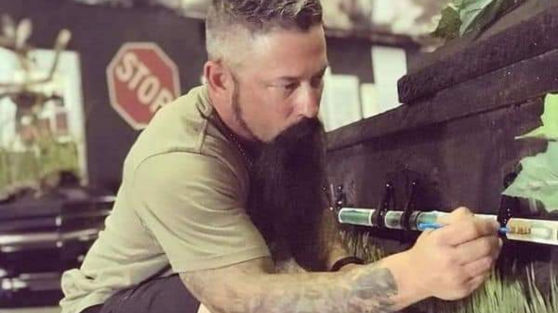 SoulShine dona ataúdes personalizados para víctimas de Uvalde