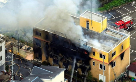 Aumenta a 33 cifra de muertos por incendio en estudio de anime en Japón