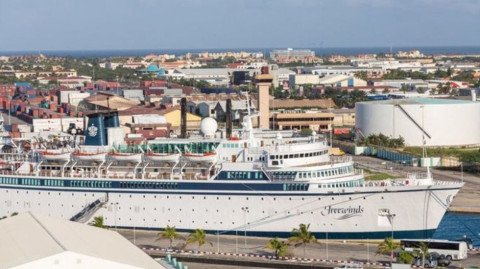 Crucero con 300 personas en cuarentena por casos de Sarampión
