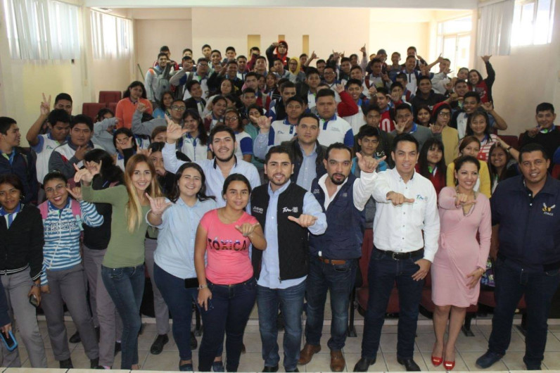 Exhortan a jóvenes de Altamira formarse en valores y liderazgo
