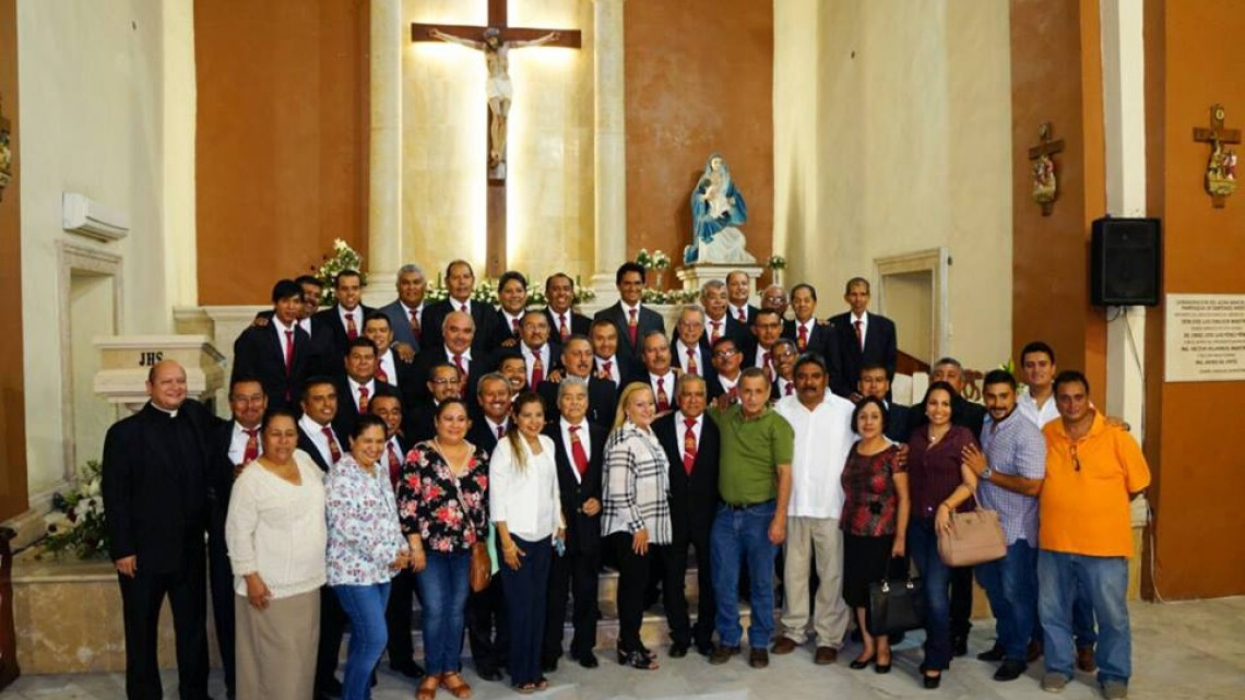 Alcaldesa acude a fiesta patronal de Santiago Apóstol