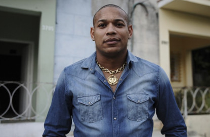 Alexander Delgado de Gente de Zona enfrenta demanda de paternidad