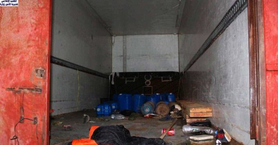 Mueren seis niños dentro de camión lleno de migrantes en Libia