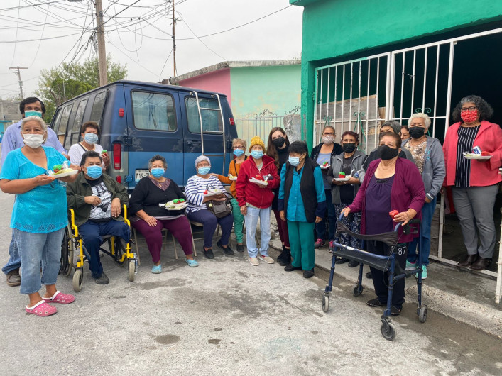 Festeja DIF Reynosa a abuelitos 