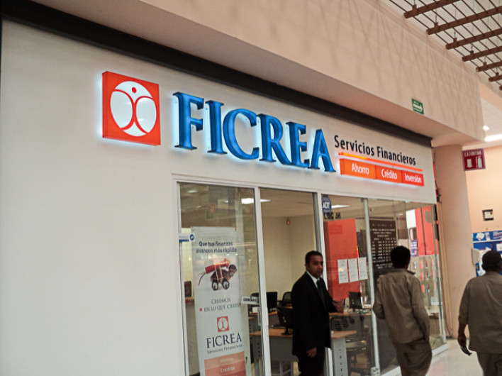 Es detenido Olvera Amezcua por fraude en caso Ficrea