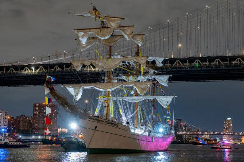 Tras choque en NY, regresan a México 172 cadetes del Buque Escuela Cuauhtémoc