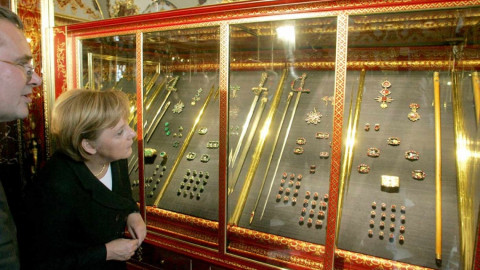 Roban joyas de valor “incalculable” en Alemania