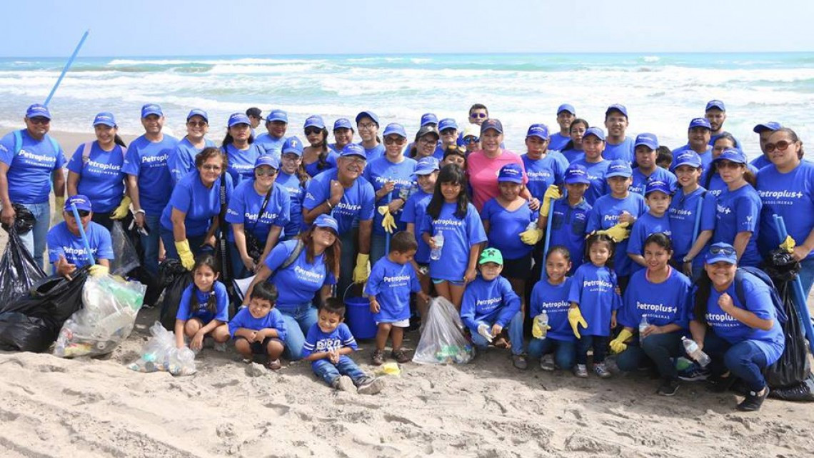Realizan limpieza en Playa Norte Miramar