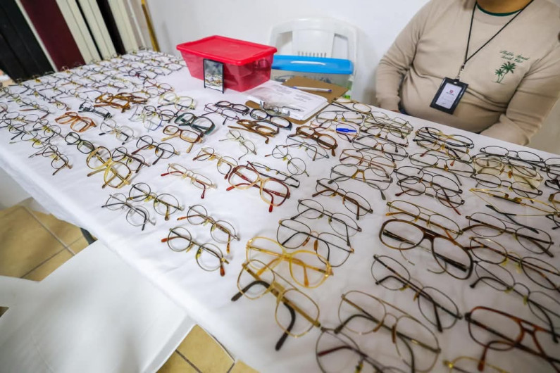 Mejora desempeño escolar entrega de lentes por el Alcalde Carlos Peña Ortiz 