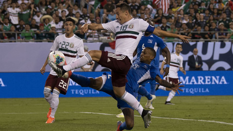 México derrota 3-2 a Martinica