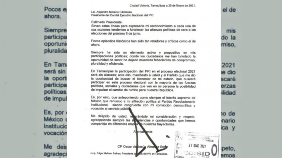 Renuncia Oscar Almaraz al PRI; anuncia que contenderá por otro partido 