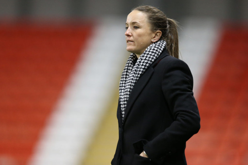 “Antes de pedir igualdad salarial, debemos generar los mismos ingresos”: Casey Stoney 