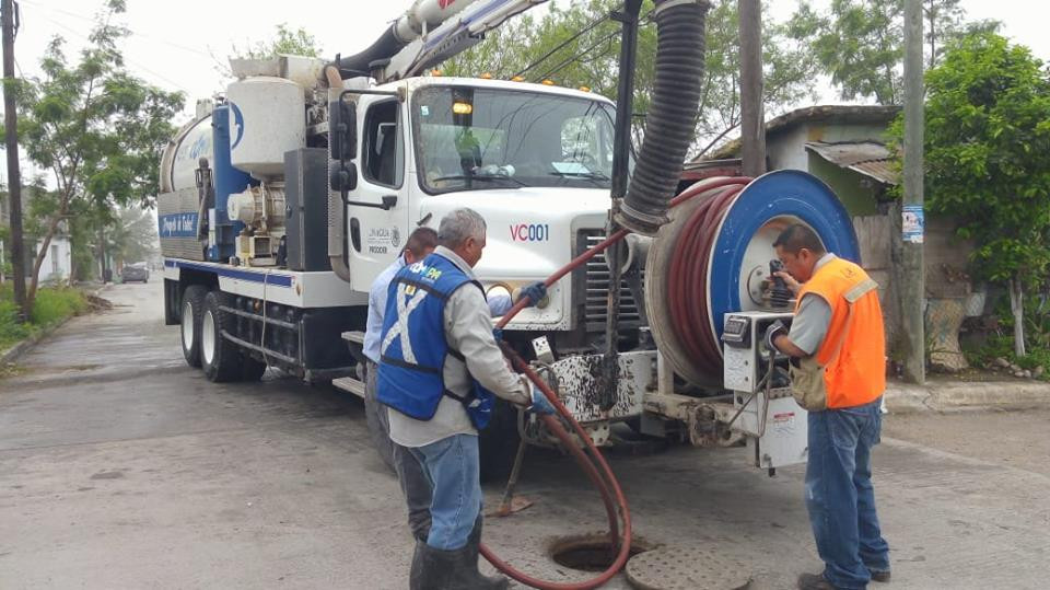 Comapa trabaja con cuadrillas en diferentes puntos